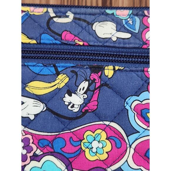 Disney Vera Bradley Wristlet wallet sensational six paisley Mickey & Friend goof - Picture 11 of 16